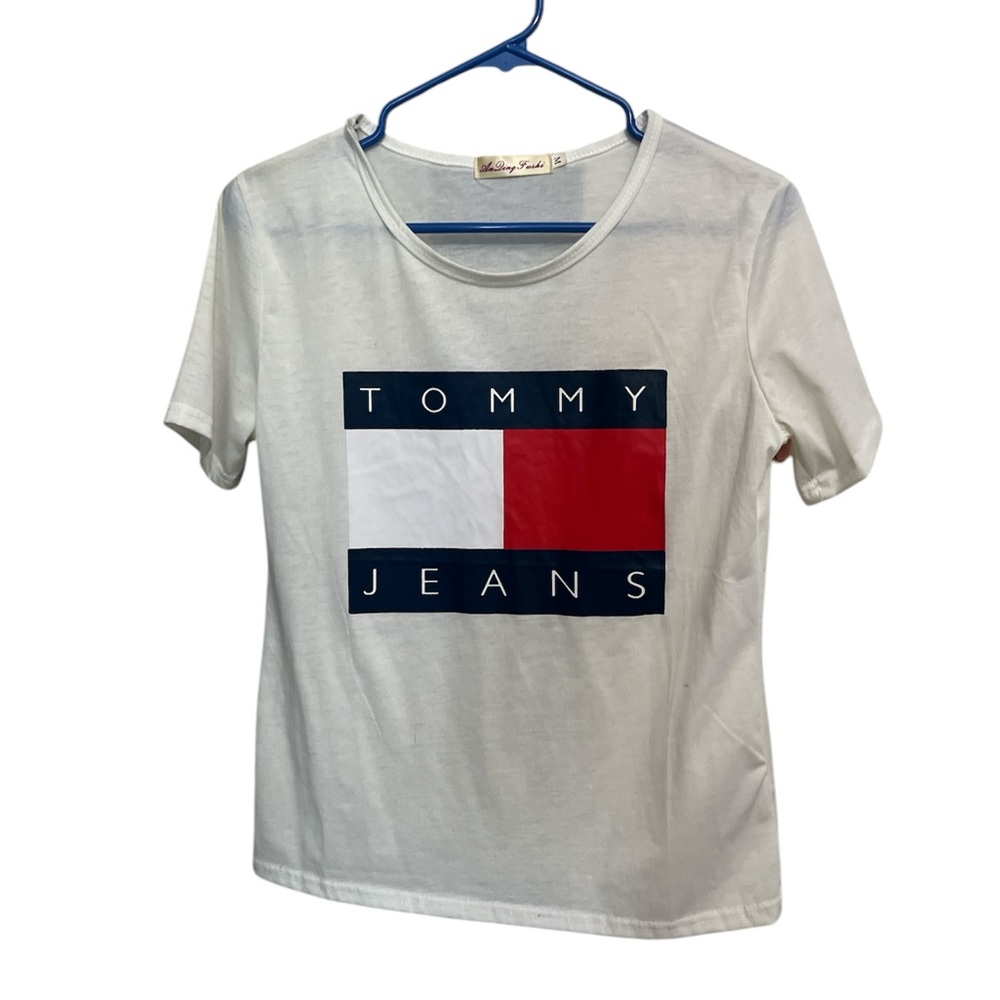 Tommy Jeans White T-Shirt with Logo